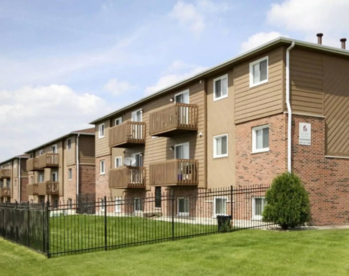 Apartment for rent at 1300 Eco Park Dr, Dekalb, IL 60115