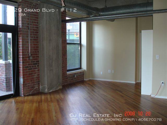 House for rent at 2029 Grand Blvd #112, Kansas City, MO 64108