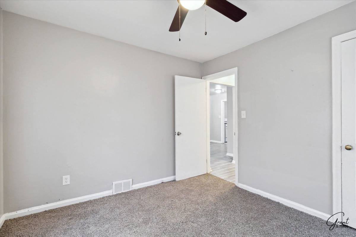 Apartment for rent at 15818 Puritan, Detroit, MI 48227