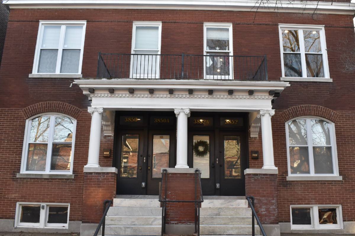 Apartment for rent at 3850 Juniata St, Saint Louis, MO 63116