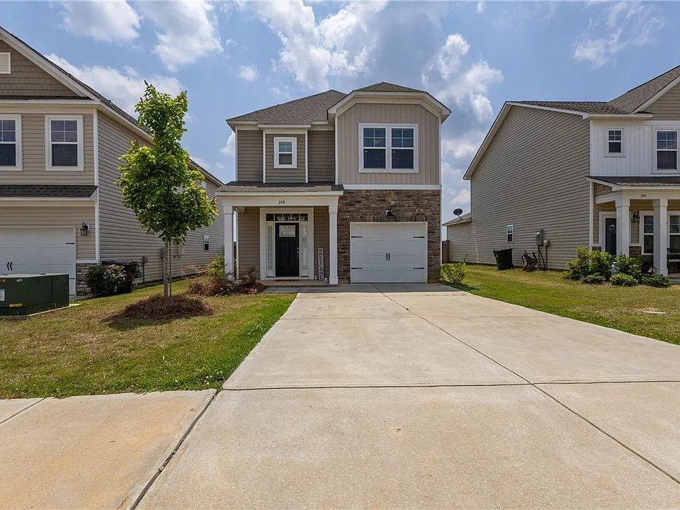 House for rent at 249 Samuel St, Anderson, SC 29625