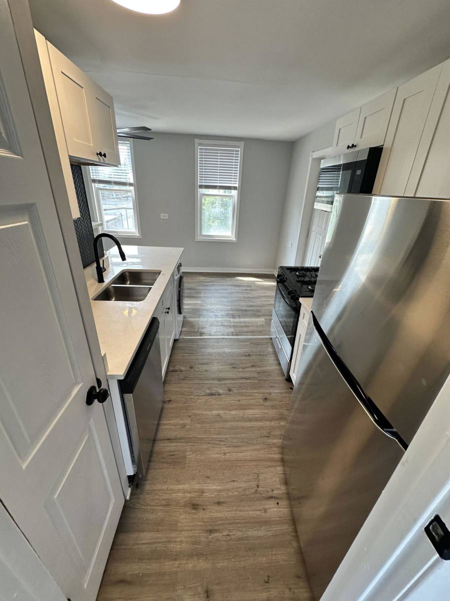 Apartment for rent at 1849 W Augusta Blvd, Chicago, IL 60622