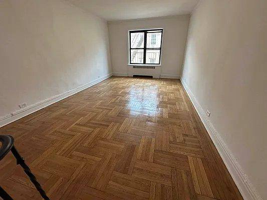 Apartment for rent at 1279 Morris Ave #C, Bronx, NY 10456