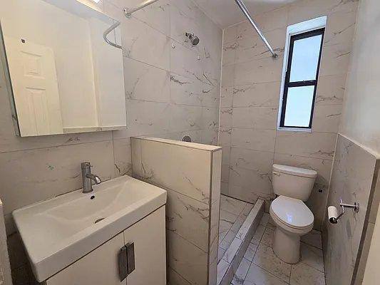 Apartment for rent at 2265 University Ave #1G, Bronx, NY 10468