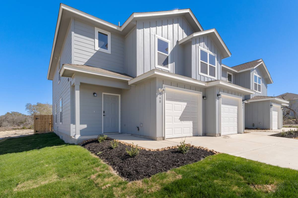 Townhouse for rent at 598 Abigail Alley, San Antonio, TX 78253