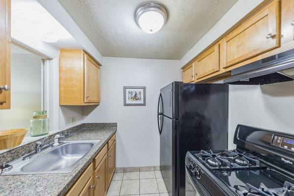 Apartment for rent at Chamberlain I & II, 104 Central Ave, Dayton, OH 45406