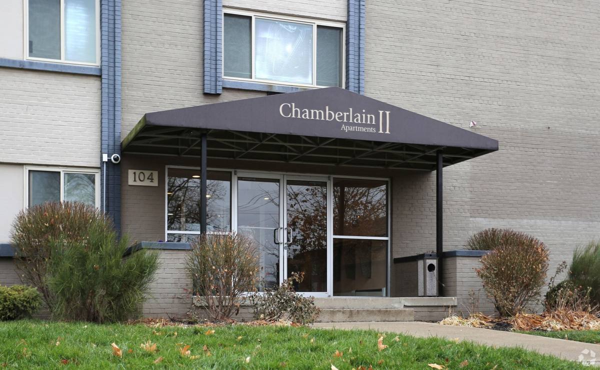 Apartment for rent at Chamberlain I & II, 104 Central Ave, Dayton, OH 45406