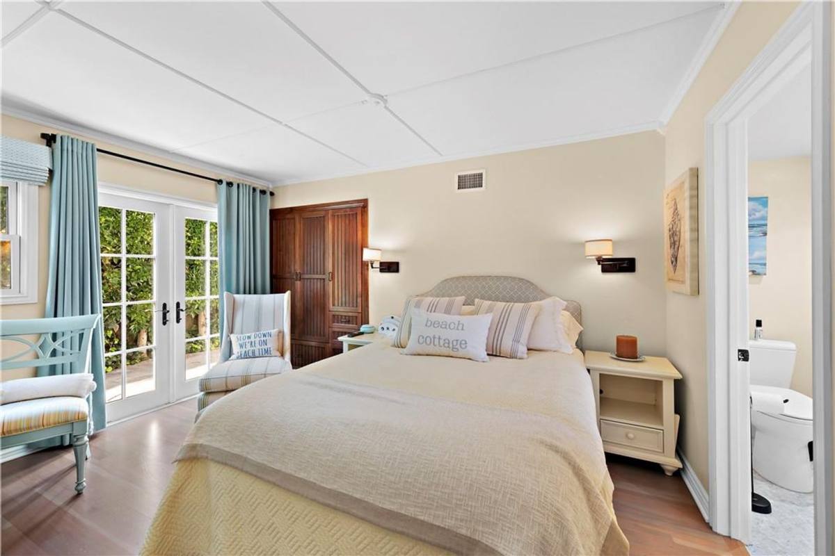 House for rent at 1855 Glenneyre St, Laguna Beach, CA 92651