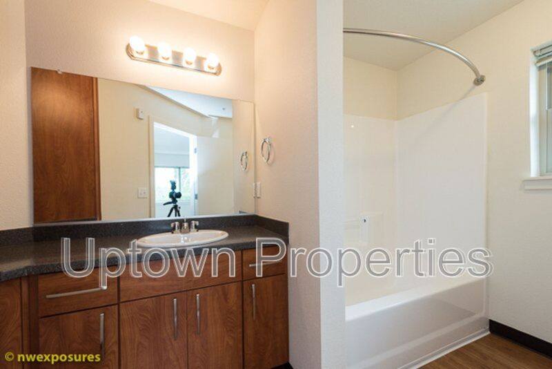 Apartment for rent at 4775 SW Franklin Ave #321, Beaverton, OR 97005