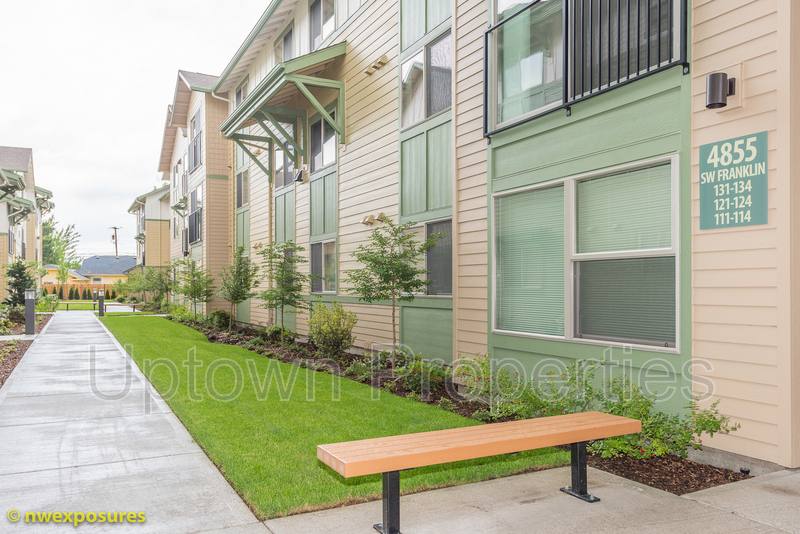Apartment for rent at 4775 SW Franklin Ave #321, Beaverton, OR 97005