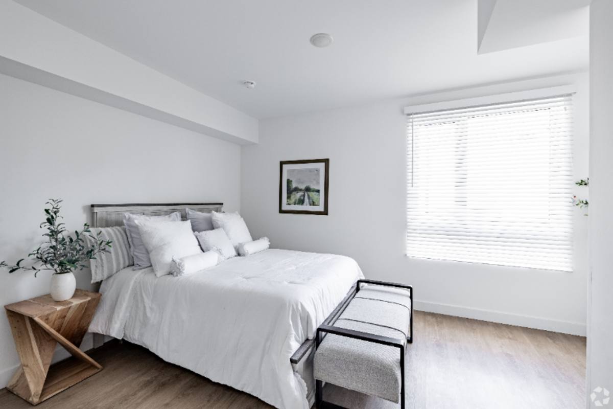 Apartment for rent at 14526 W Kittridge St, Van Nuys, CA 91405