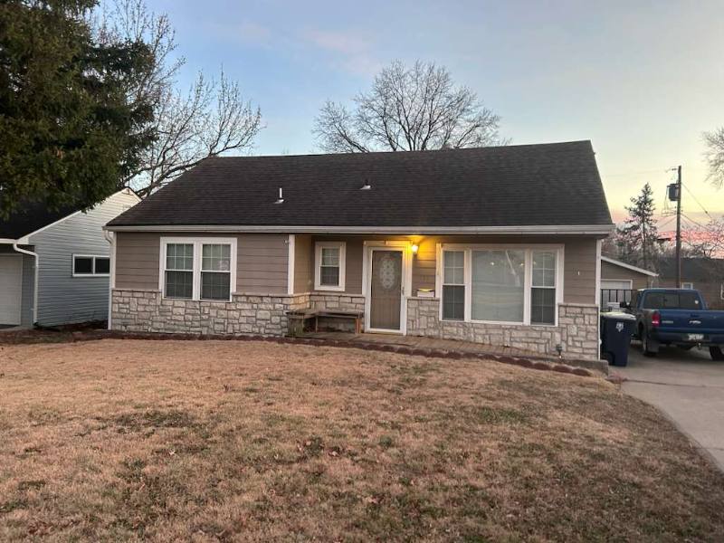 House for rent at 215 W 89th St, Kansas City, MO 64114