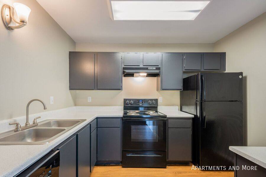Apartment for rent at 1623 Aquarena Springs Dr, San Marcos, TX 78666