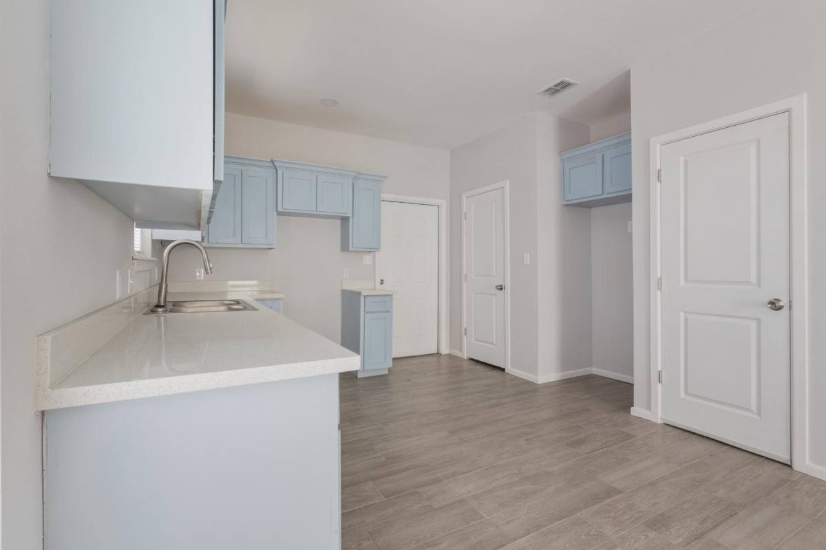 Apartment for rent at 340 Eva St #6, Elsa, TX 78543