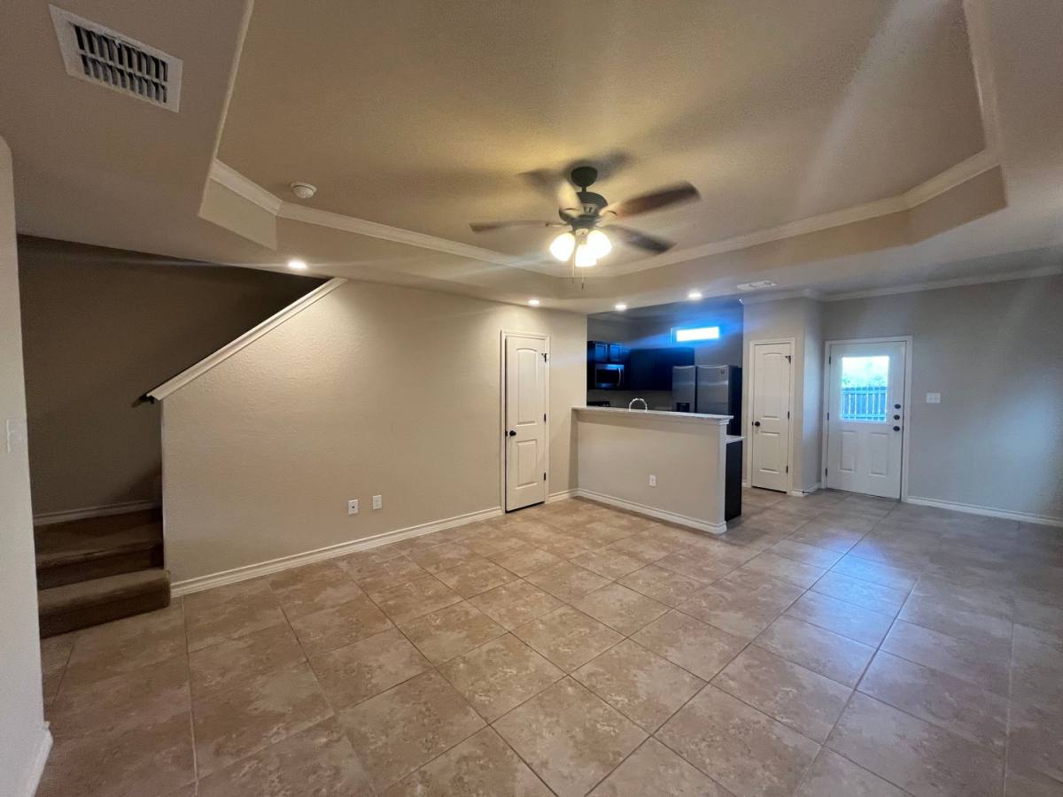 Townhouse for rent at 13910 Anna's Way, San Antonio, TX 78233