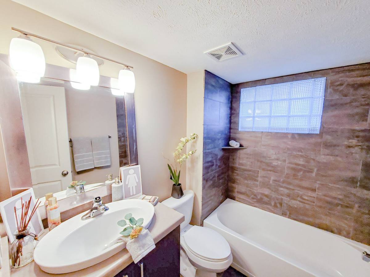 Apartment for rent at 511 S 31st St, Omaha, NE 68105