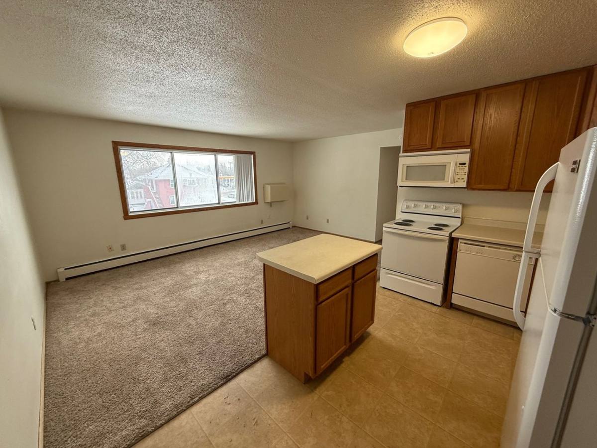 Apartment for rent at 808 College St, Fargo, ND 58102