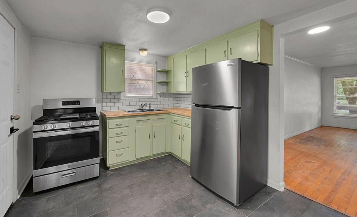 Apartment for rent at 3701 Parkwood St, Waco, TX 76710