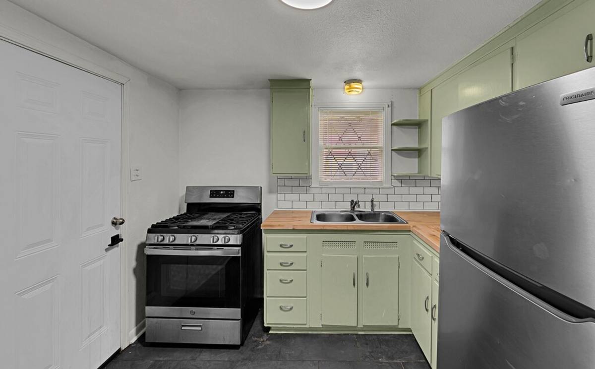 Apartment for rent at 3701 Parkwood St, Waco, TX 76710