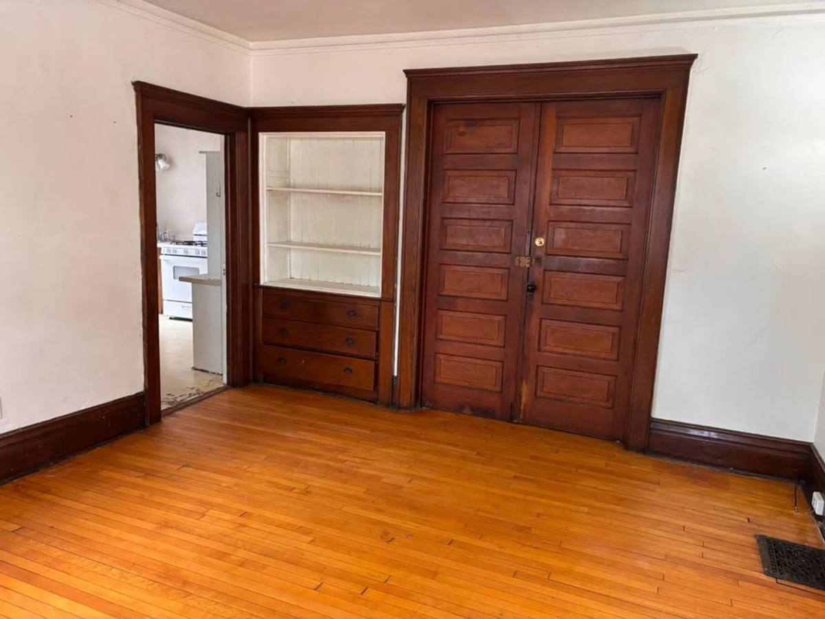 Apartment for rent at 238 - 240 N Oakland, Green Bay, WI 54303