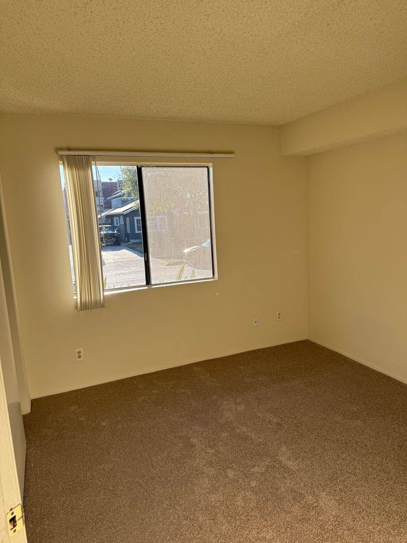 Apartment for rent at 1930 Vassar St, Glendale, CA 91204
