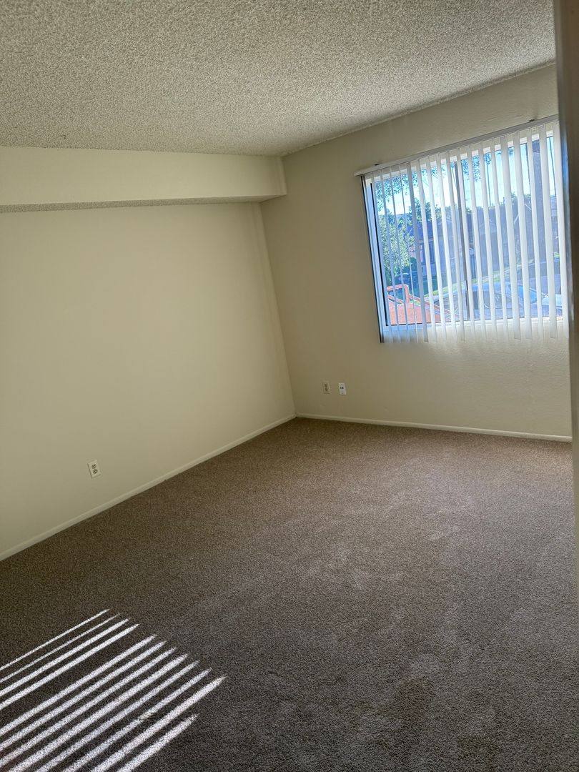 Apartment for rent at 1930 Vassar St, Glendale, CA 91204