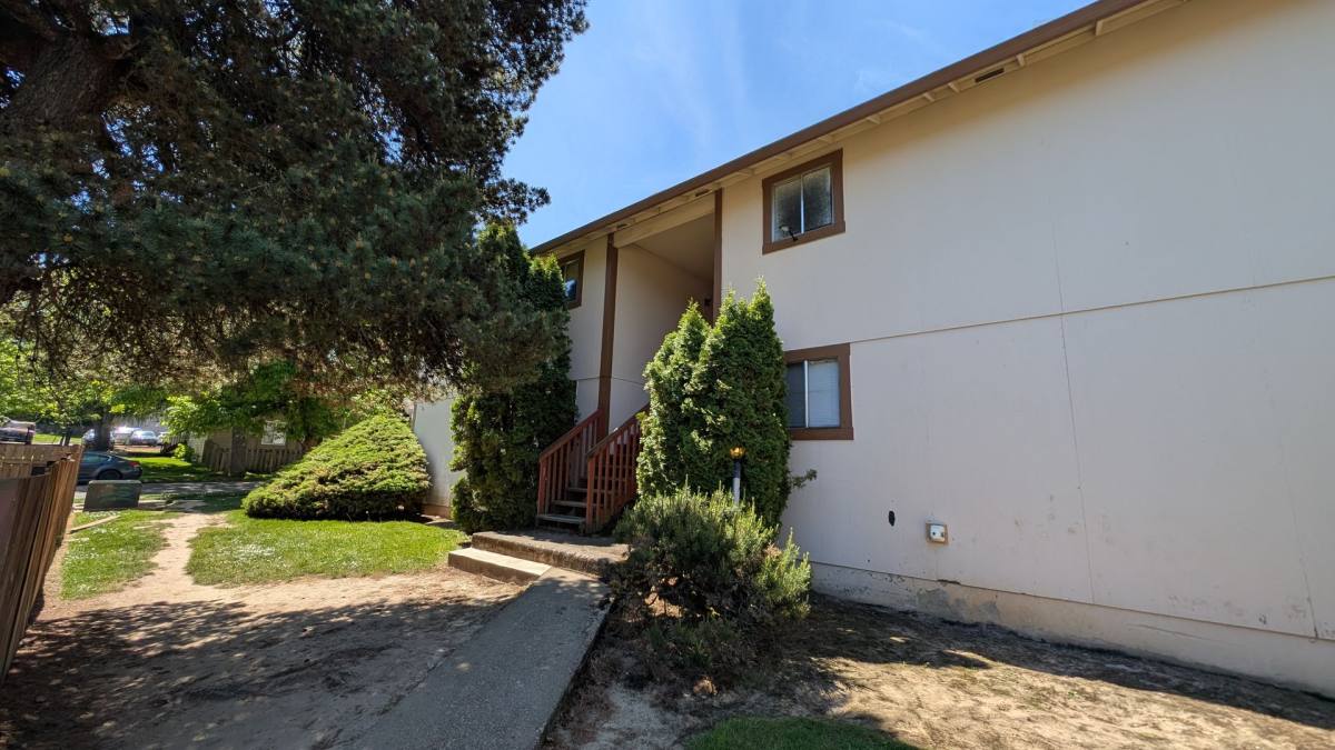 Apartment for rent at 9610 SW Prairie Terrace, Beaverton, OR 97008