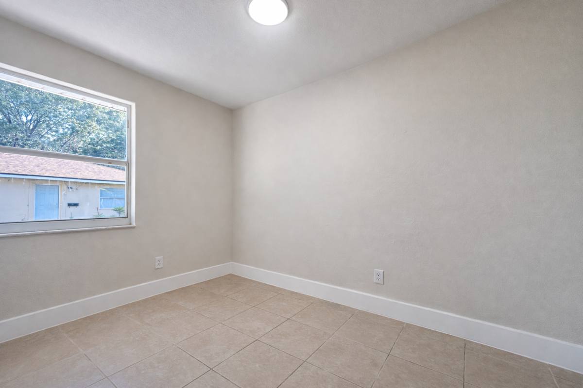 Apartment for rent at 704-708 Karlov St, Fort Myers, FL 33916