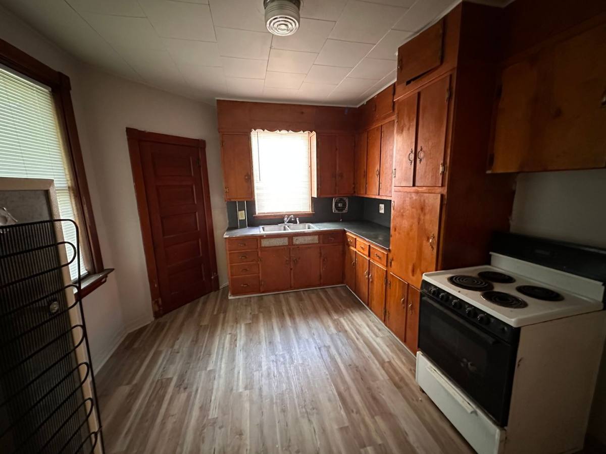 Townhouse for rent at 1936 Chestnut St, Harrisburg, PA 17104