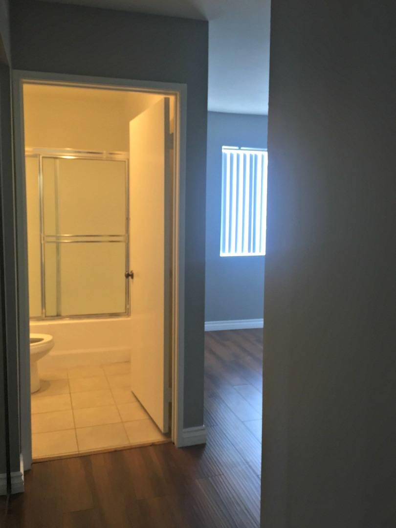 Apartment for rent at 10800 Palms Blvd, Los Angeles, CA 90034