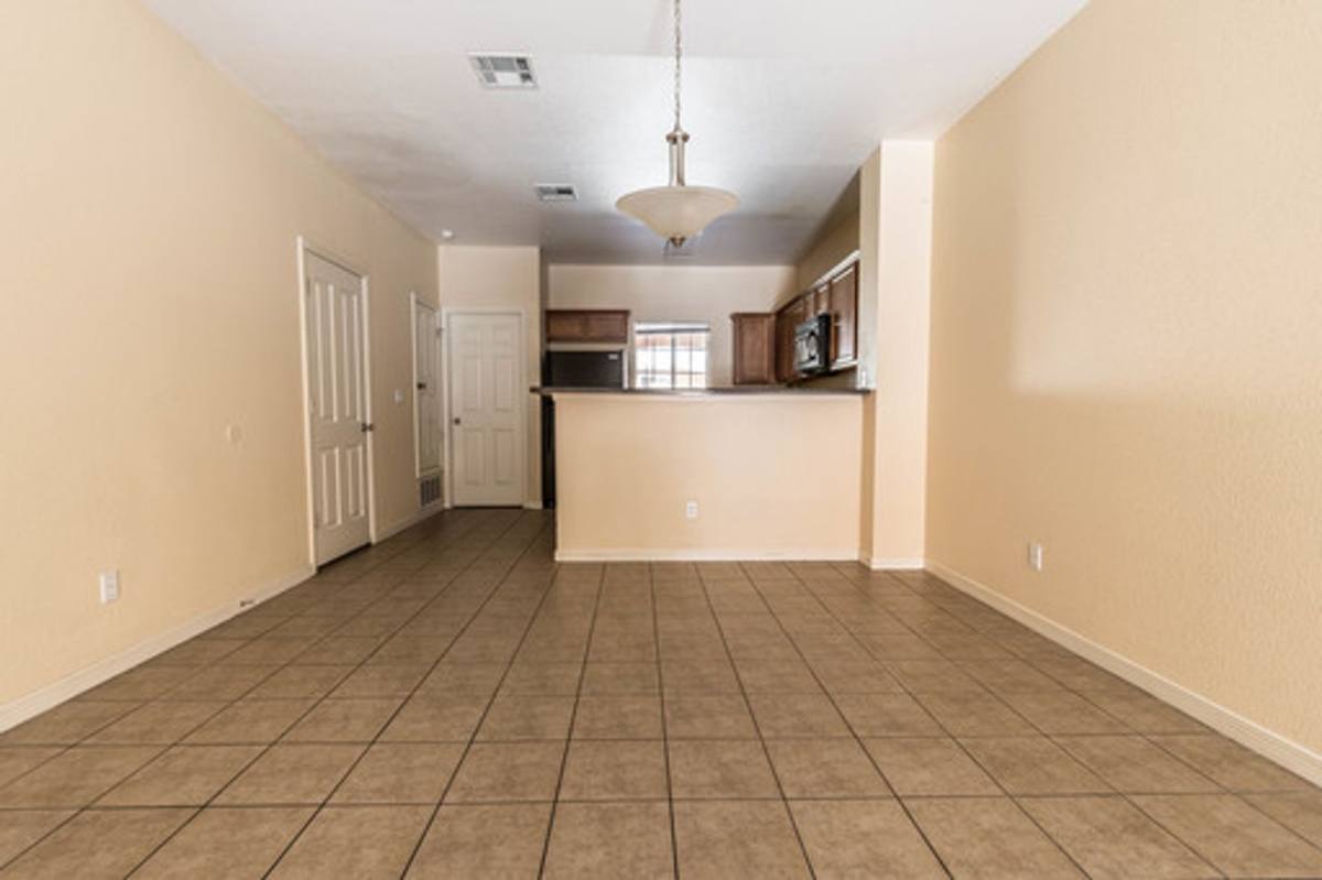 Condo for rent at 3150 N Yarbrough, El Paso, TX 79925