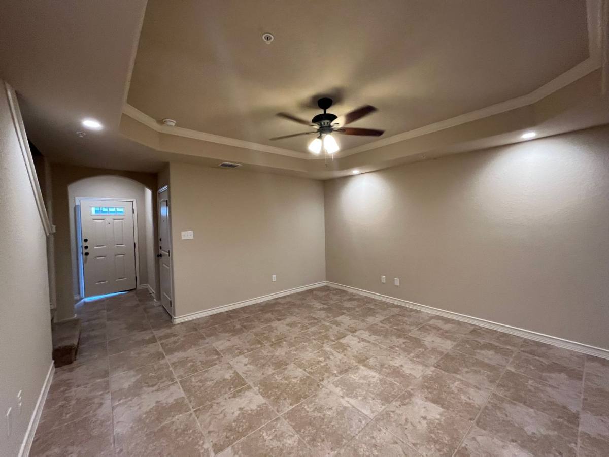 Townhouse for rent at 6315 Luglio Lane, San Antonio, TX 78233