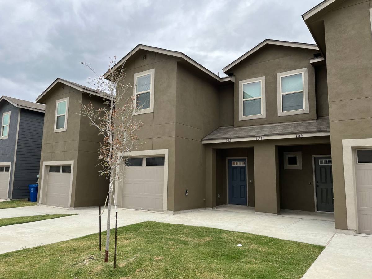 Townhouse for rent at 6315 Luglio Lane, San Antonio, TX 78233