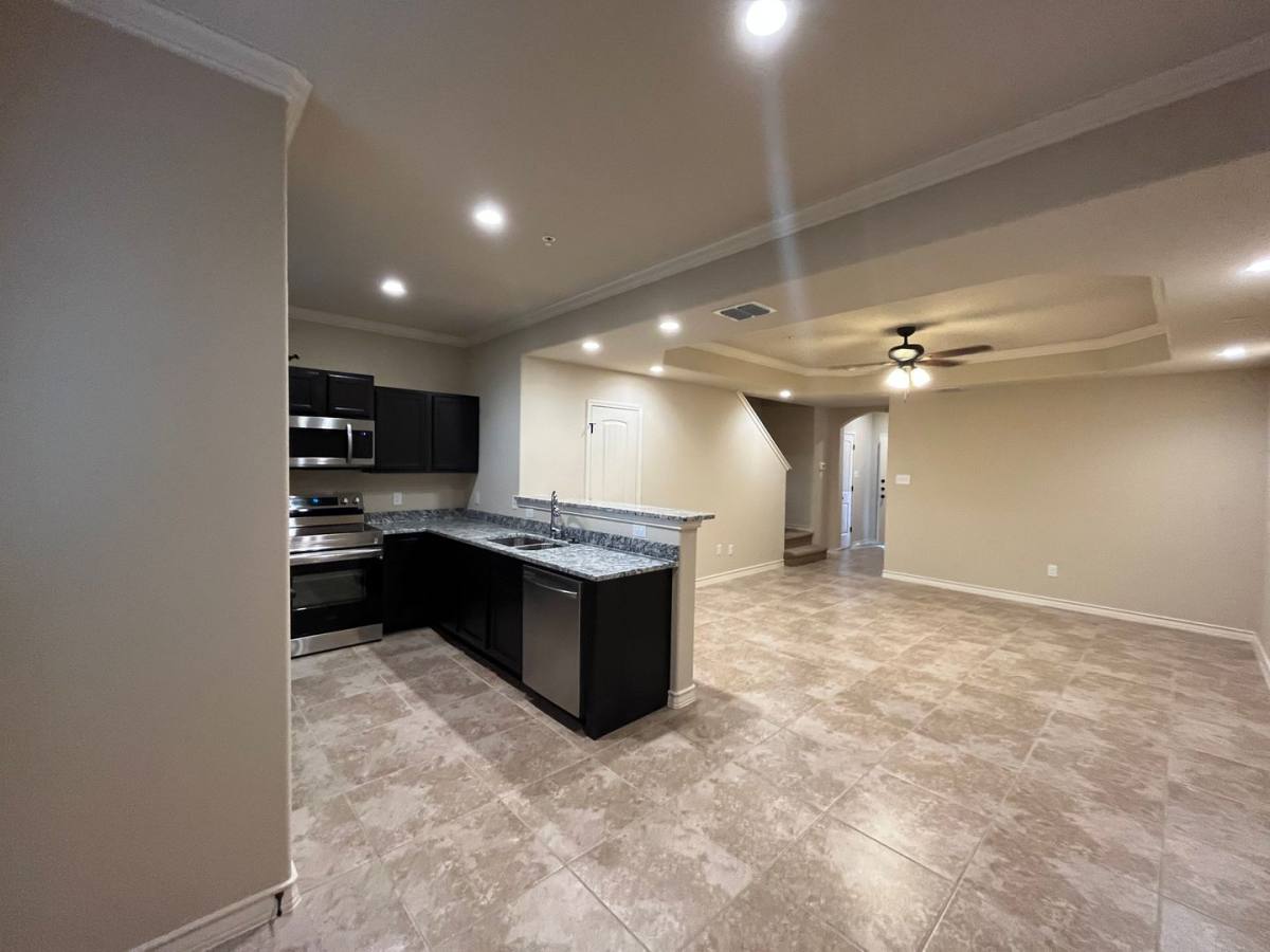 Townhouse for rent at 6315 Luglio Lane, San Antonio, TX 78233