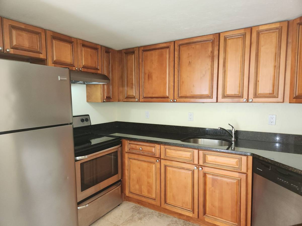 Apartment for rent at 3175 Royalston Ave, Fort Myers, FL 33916