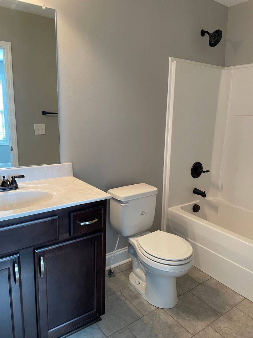 Apartment for rent at 1708 Manning Dr, Clarksville, TN 37042