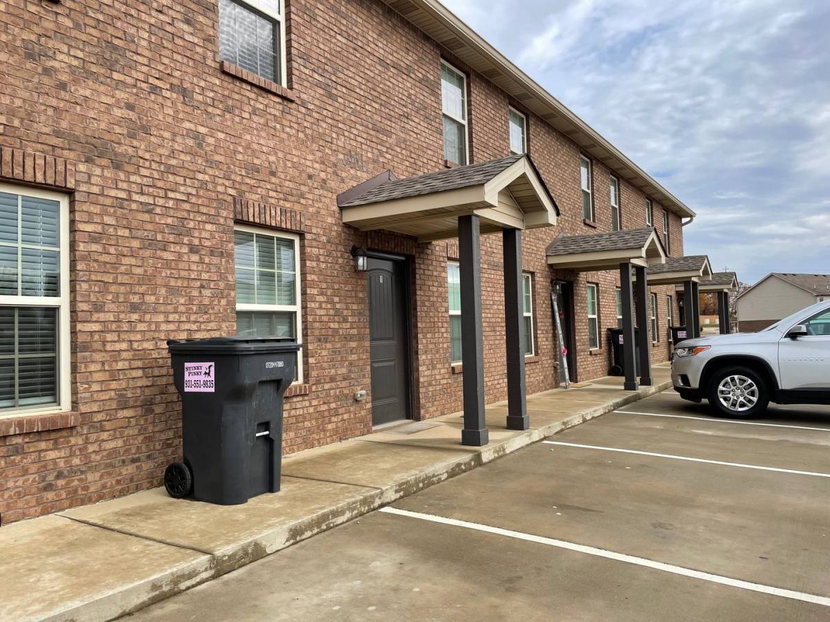 Apartment for rent at 1708 Manning Dr, Clarksville, TN 37042