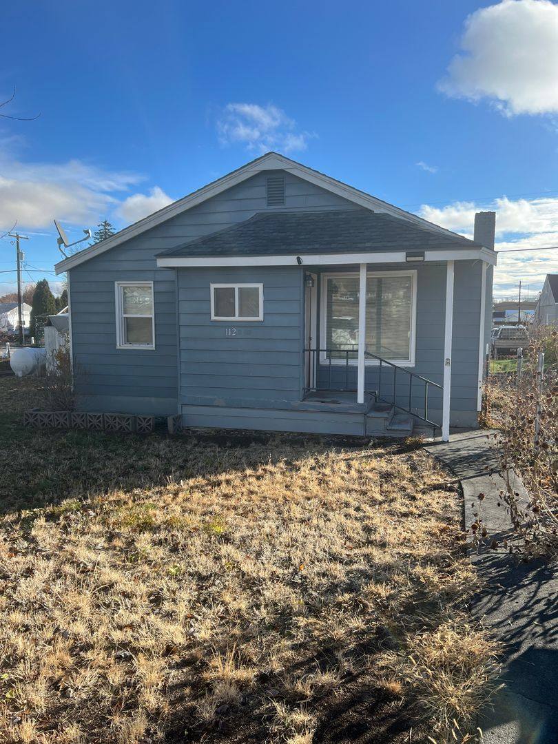 House for rent at 112 G St NW, Ephrata, WA 98823