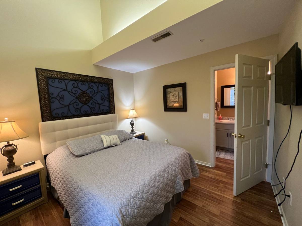 Apartment for rent at 680 Fall Creek Dr, Branson, MO 65616