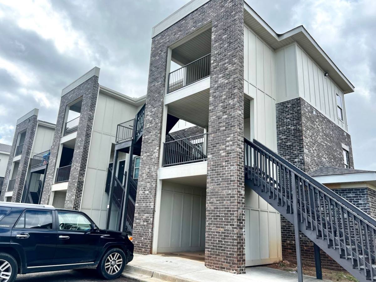 Apartment for rent at 101 Center St, Troy, AL 36081
