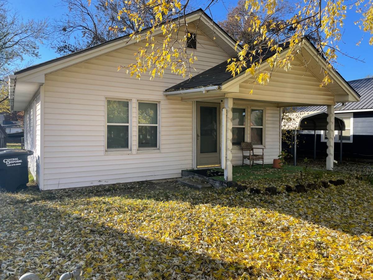 House for rent at 625 W Ford St, Shawnee, OK 74801