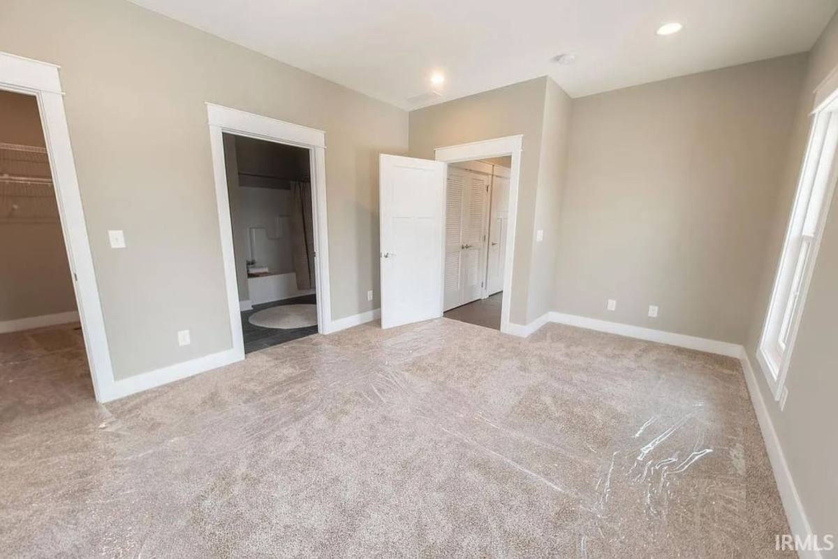 Apartment for rent at 1550 S Piazza Dr, Bloomington, IN 47401