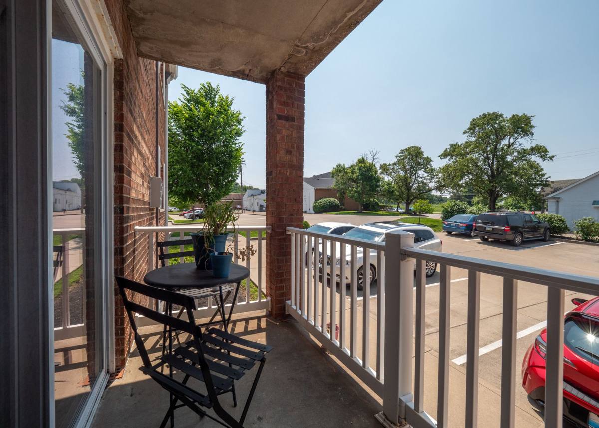 Apartment for rent at 2600 Peoples Court, Burlington, KY 41005