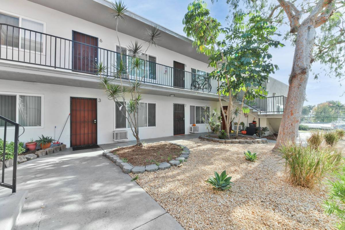 Apartment for rent at 1655 W Malvern Ave, Fullerton, CA 92833
