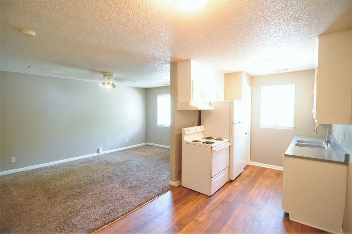 Apartment for rent at 3909 Talwell Dr, Huntsville, AL 35805