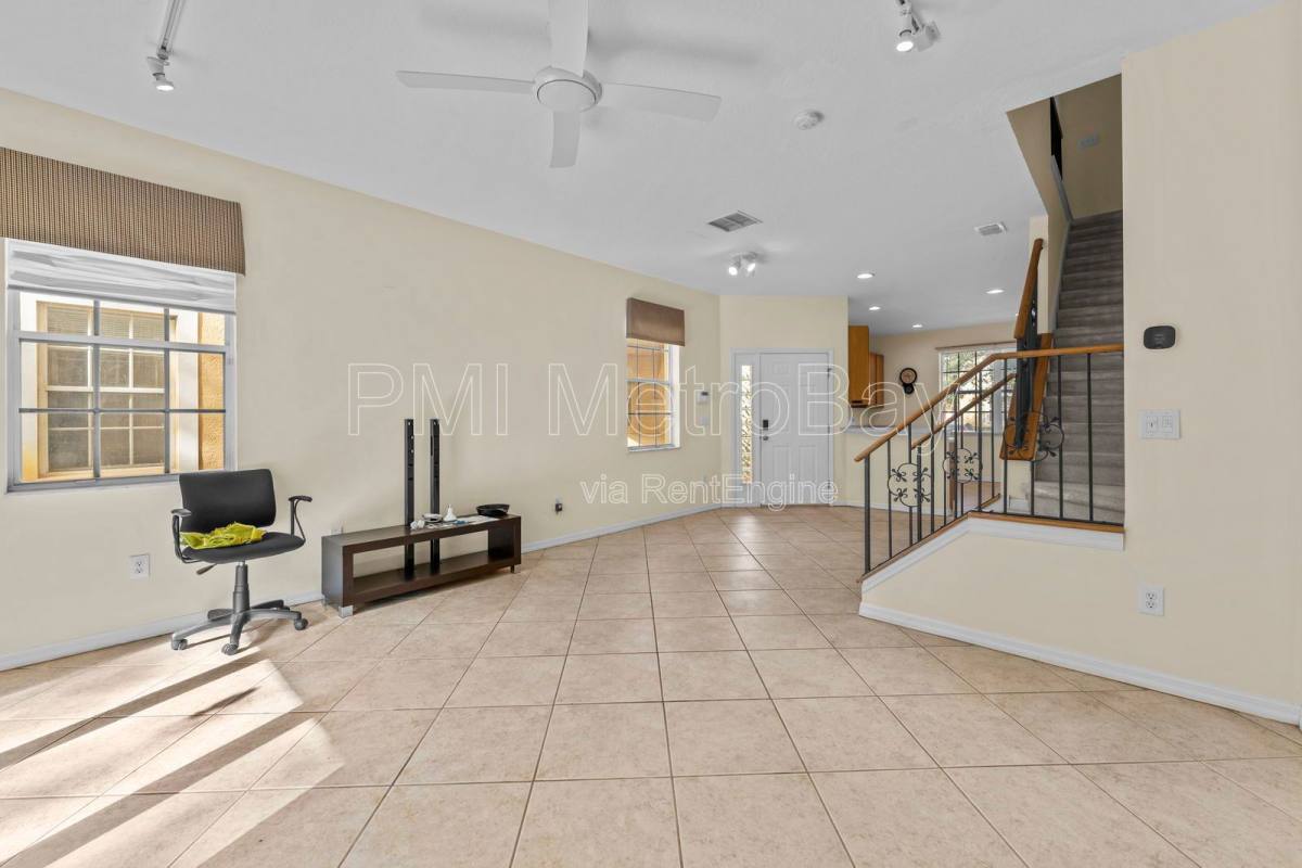 Townhouse for rent at 1938 Fiesta Ridge Court, Tampa, FL 33604