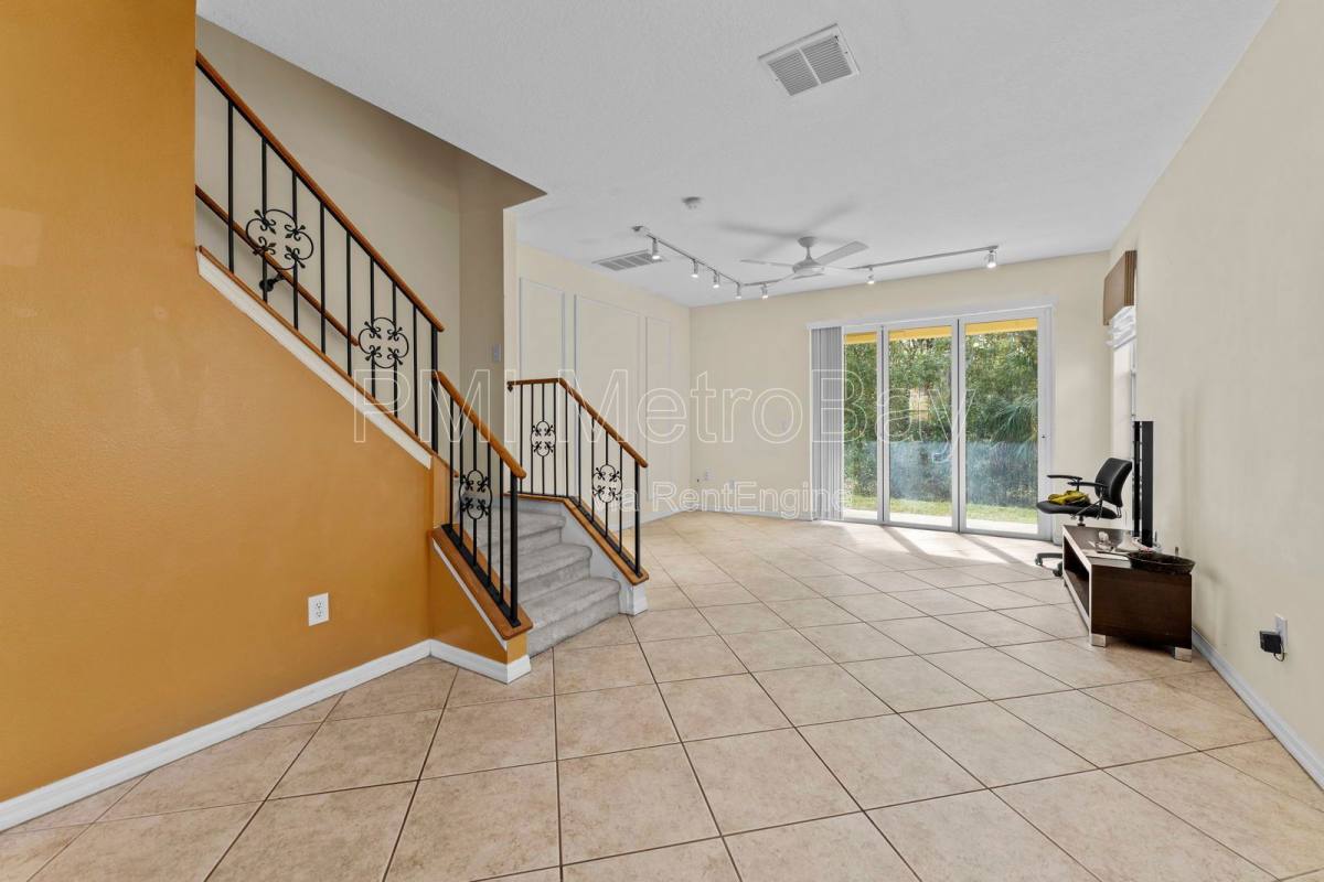 Townhouse for rent at 1938 Fiesta Ridge Court, Tampa, FL 33604