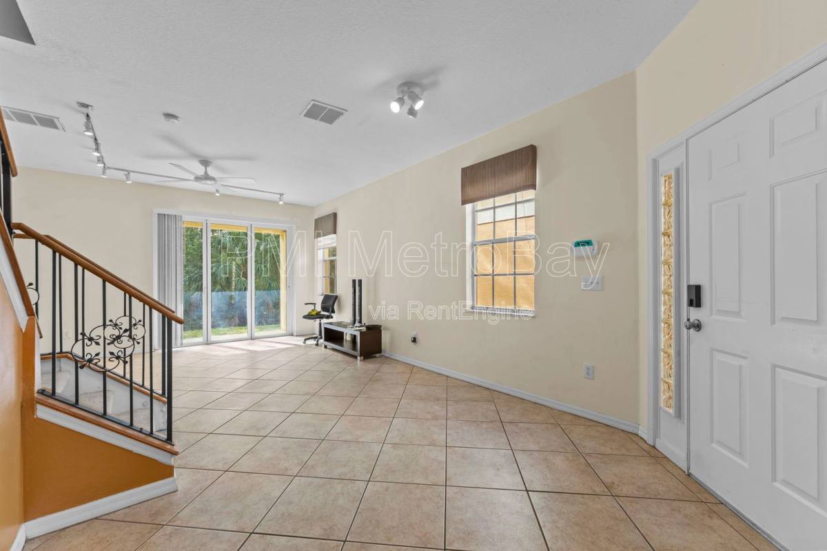 Townhouse for rent at 1938 Fiesta Ridge Court, Tampa, FL 33604