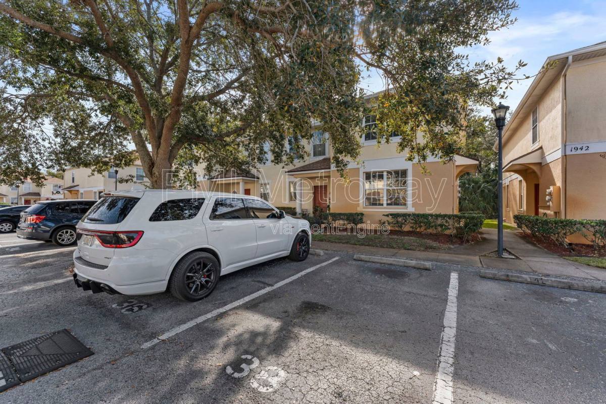 Townhouse for rent at 1938 Fiesta Ridge Court, Tampa, FL 33604