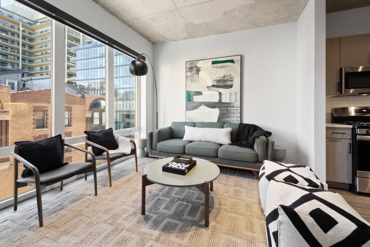 Apartment for rent at 411 W Chicago Ave, Chicago, IL 60654